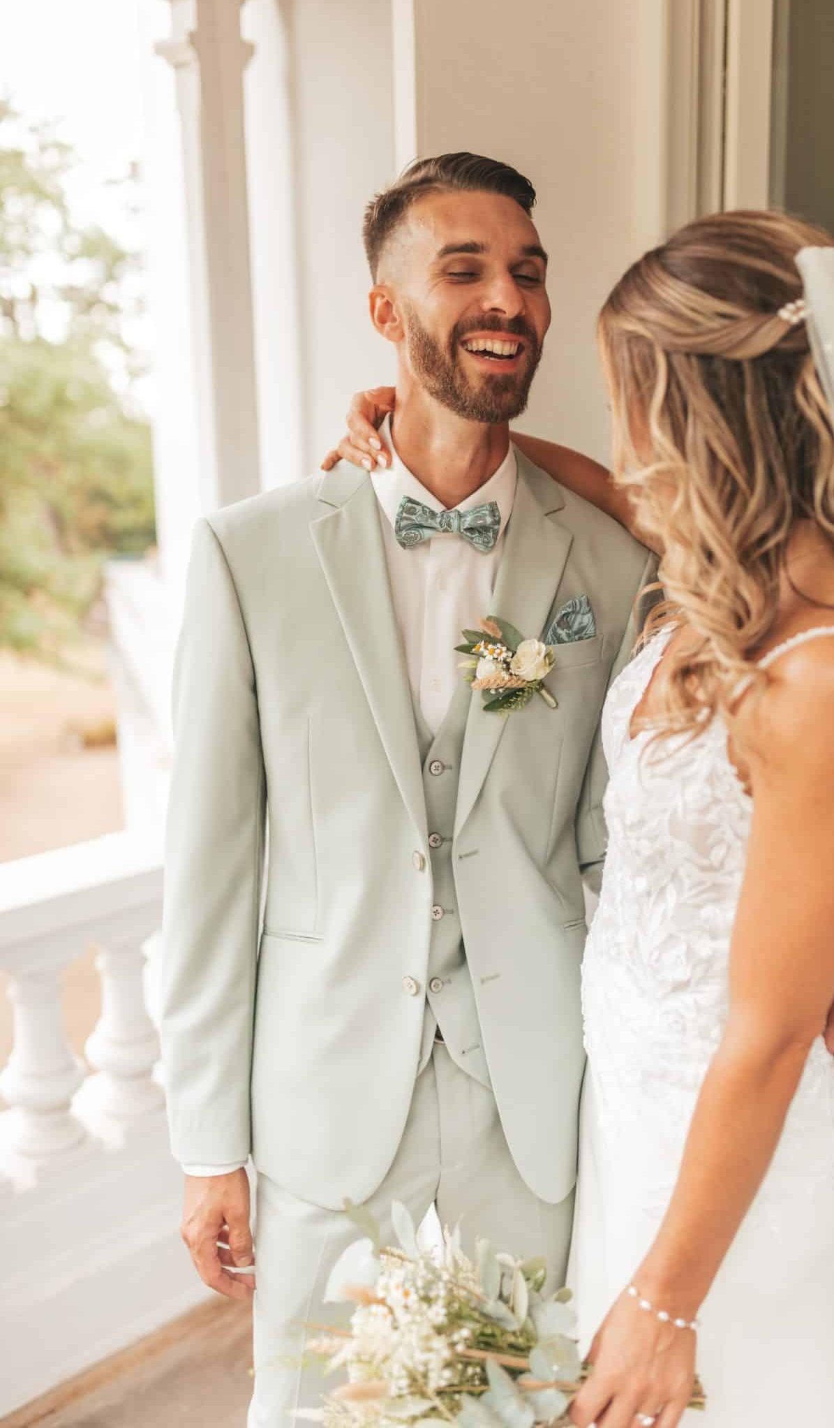costume mariage vert pastel